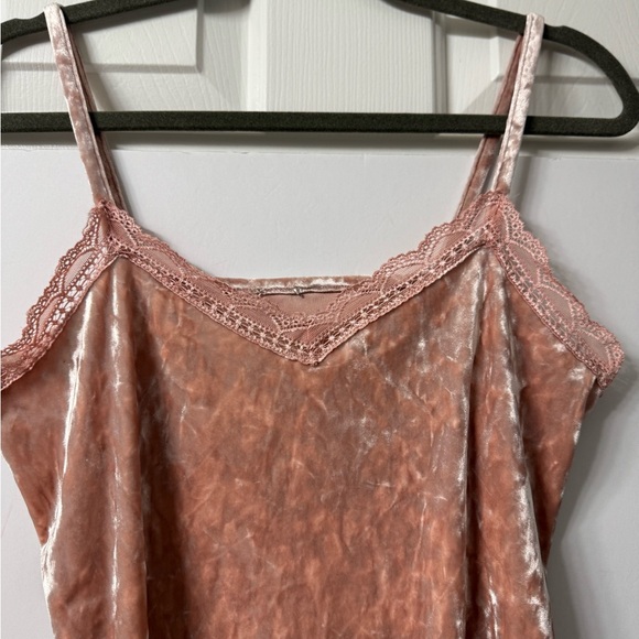 Pink Velvet Cami, Unknown Brand and Size - Picture 7 of 9